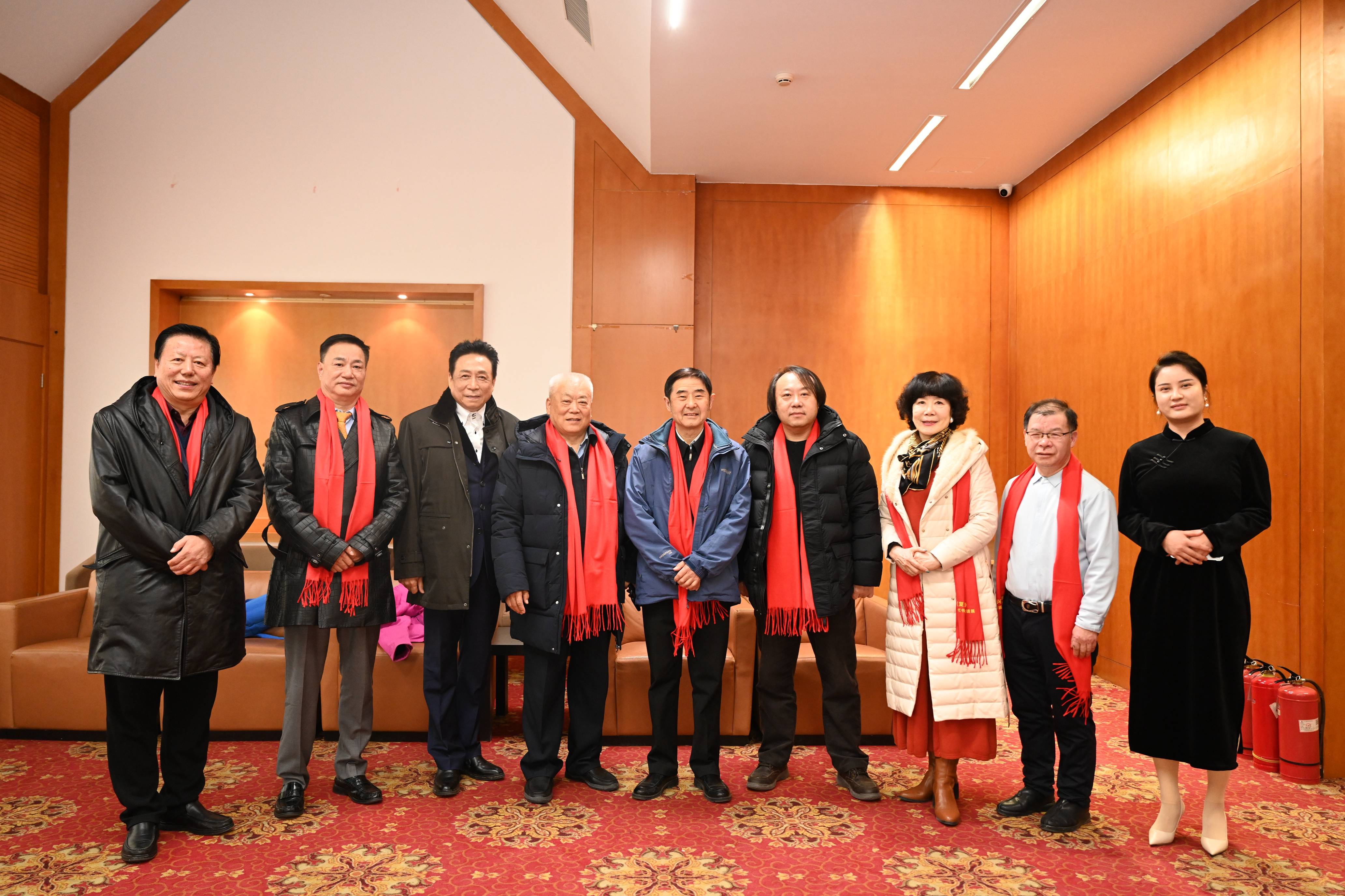 1703926122657180.jpg rmzz_3_2019124505ad8c-d5e7-45c5-801e-ddb34ff87155.jpg